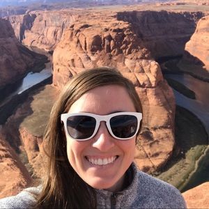 Meet your Posher, Rachel